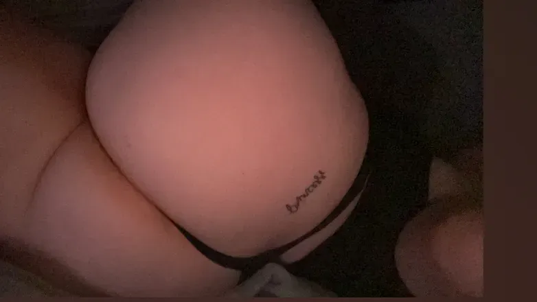 OnlyFans cuenta princesspeachxoxo header 2