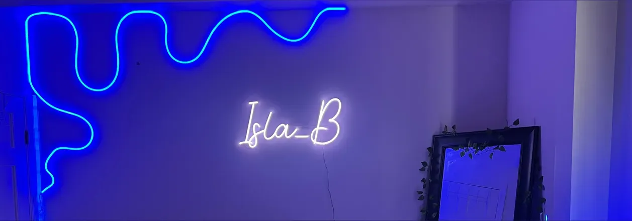OnlyFans cuenta isla_brasov header 2