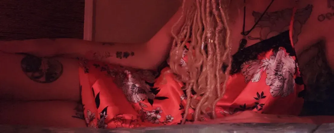 OnlyFans cuenta kaymitchbitch header 2