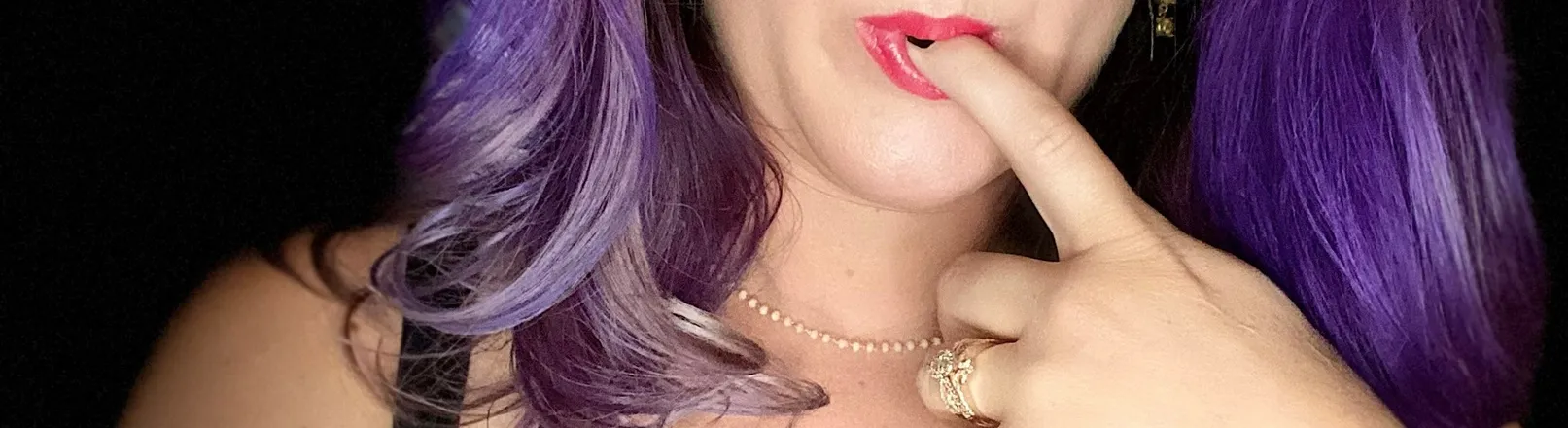 OnlyFans cuenta vixeninhiding header 2