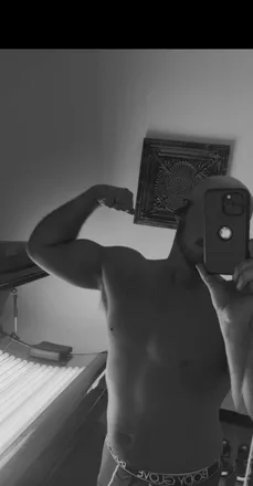 OnlyFans cuenta u82685987 header 2