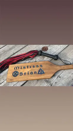 OnlyFans cuenta mistress_srian header 2