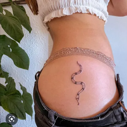 OnlyFans cuenta nuriadamasmoreno header 2