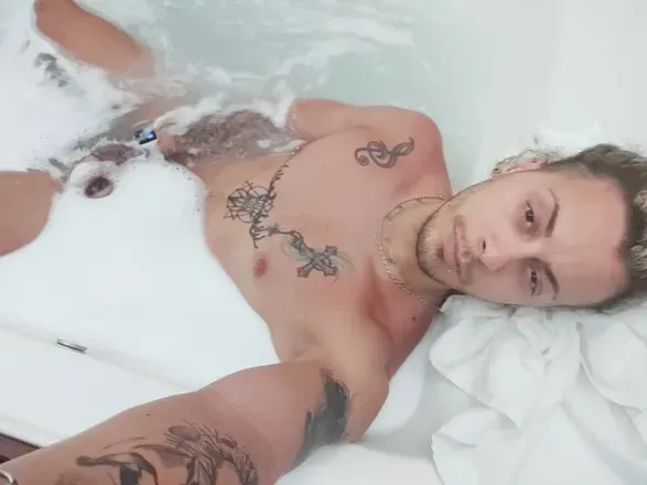 OnlyFans cuenta juniorsayoro header 2