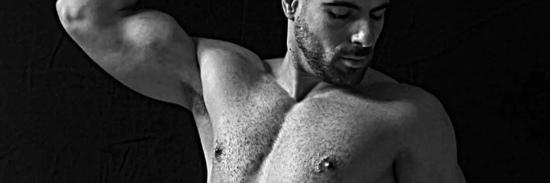 OnlyFans cuenta mr.ippolito header 2