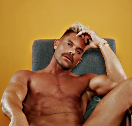 OnlyFans cuenta royal.wayne.xxx header 2