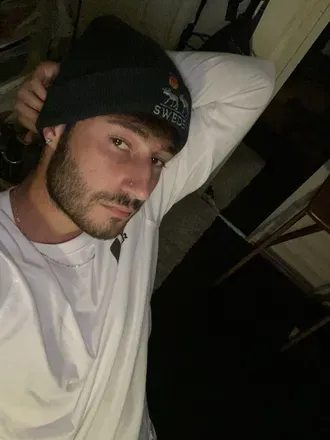 OnlyFans account  daddyethans header 2