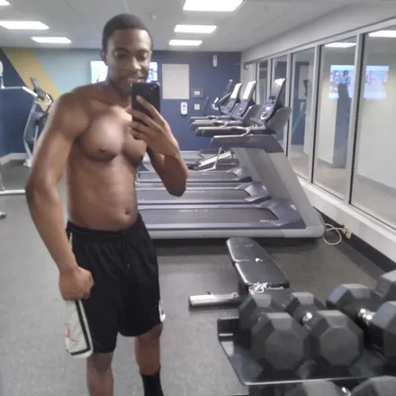 OnlyFans cuenta mannyhollywood2 header 2