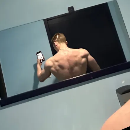 OnlyFans cuenta nolansfanclub header 2