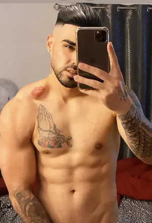 OnlyFans cuenta deniisiito13 avatar 1