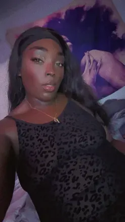 OnlyFans cuenta chocolategyal69 avatar 1