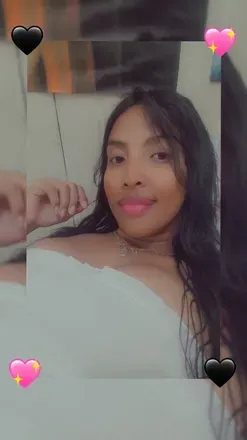 OnlyFans cuenta vickycohen header 2