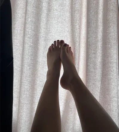 OnlyFans account  sweet_redhead_feetgirl avatar 1