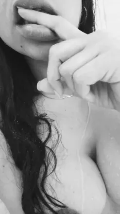 OnlyFans account  angeles75 avatar 1