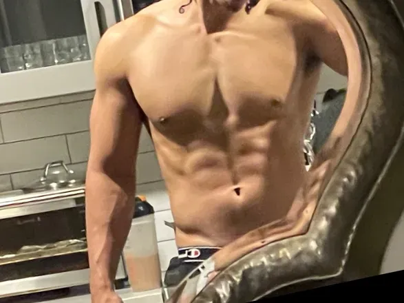 OnlyFans account  youronlyex avatar 1