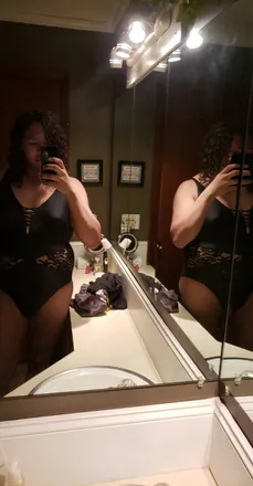 OnlyFans cuenta kikighost header 2