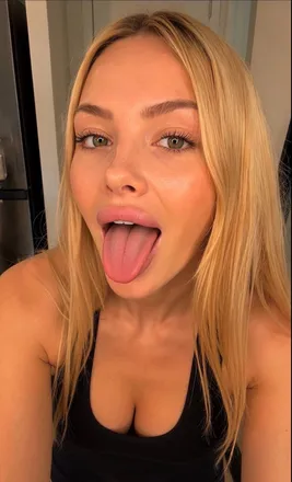 OnlyFans of tsomaina