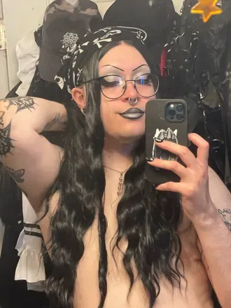 OnlyFans of cemeterydolly