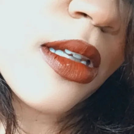 OnlyFans cuenta carmelcharmed header 2