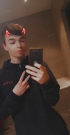 OnlyFans account  fella.exe header 2
