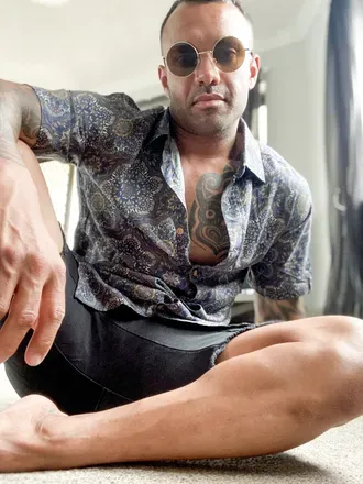 OnlyFans account  axel_cruiz avatar 1