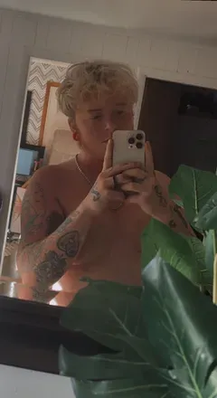 OnlyFans cuenta tywh0re23 avatar 1