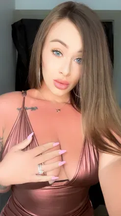 OnlyFans cuenta naughtynakita95 avatar 1