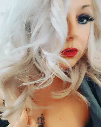 OnlyFans account  pineappleash1 avatar 1
