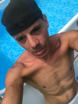OnlyFans cuenta alecfalahee header 2