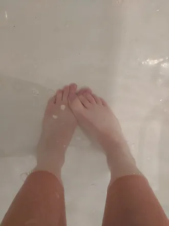 OnlyFans cuenta softkorefeet header 2