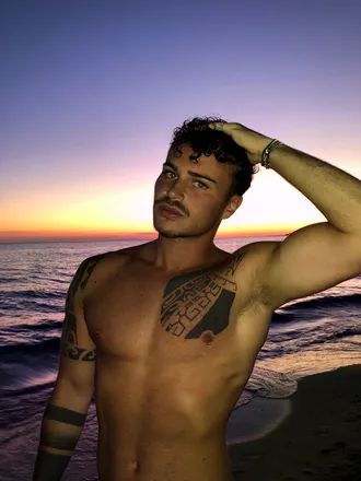 OnlyFans cuenta mirko_crestadoro header 2