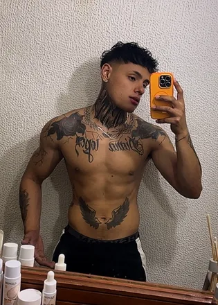 OnlyFans account  stivenlopez00 header 2