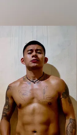 OnlyFans account  pablotuzz avatar 1