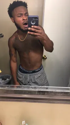 OnlyFans cuenta yeeyee1900 avatar 1