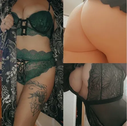 OnlyFans account  splashingwet69 header 2