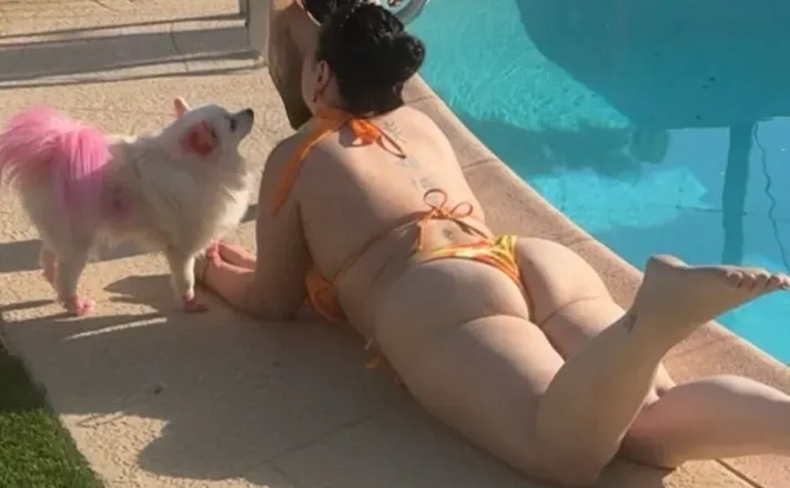 OnlyFans cuenta charliebell header 2