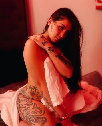 OnlyFans cuenta jenesisrosexxx avatar 1