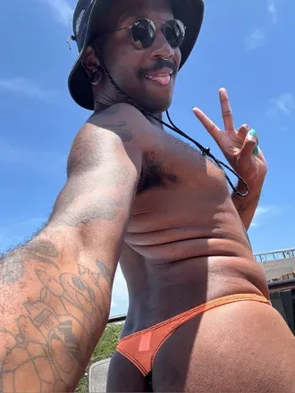 OnlyFans account  kidrobot830 avatar 1
