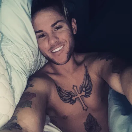 OnlyFans cuenta huntersimpson94 header 2