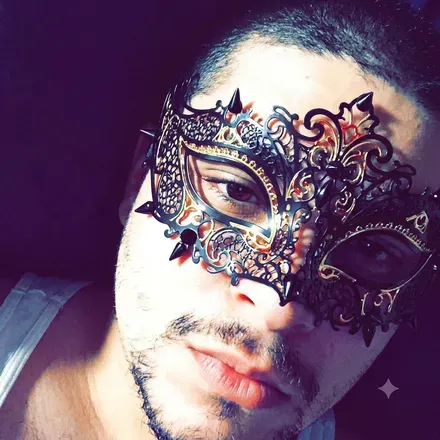 OnlyFans account  kinkyvegan420 avatar 1