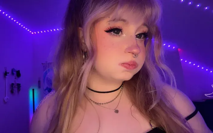 OnlyFans of pixiesbedroom