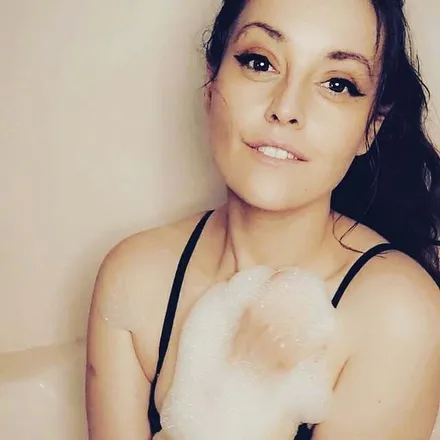 OnlyFans cuenta bella.haze header 2