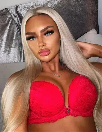 OnlyFans cuenta emmie.s avatar 1