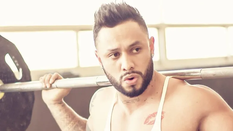 OnlyFans cuenta mr.latin.guy header 2