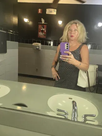 OnlyFans of naomimarxxxblue