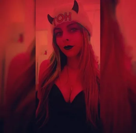 OnlyFans cuenta ruivinha92 header 2