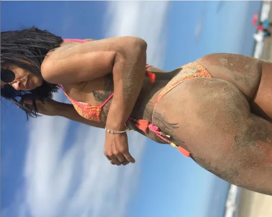 OnlyFans cuenta cryslainesatto header 2
