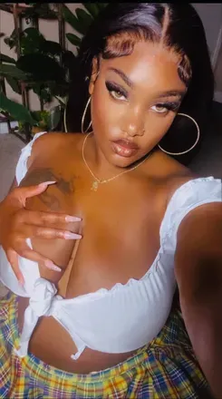 OnlyFans account  seyvenshoneey avatar 1