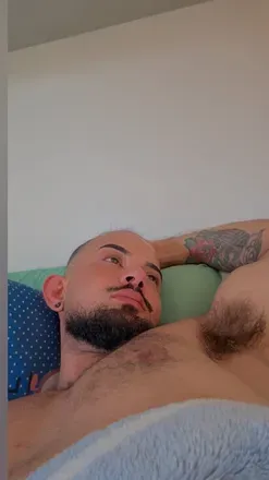 OnlyFans of enzoftm