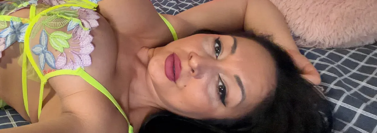 OnlyFans account  noraclaudia header 2